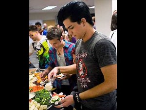 Brand new unseen rare bonus adam lambert material never seen before