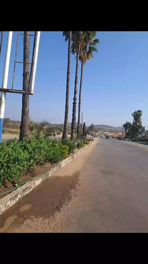 📍 Masvingo, Zimbabwe 🇿🇼 One of Zimbabwe’s oldest towns and home to incredible history and culture! ✨ Highlights of Masvingo: 🏛 Great Zimbabwe Ruins – A UNESCO World Heritage Site, once the capital of the Kingdom of Zimbabwe (11th–15th century). 🌊 Lake Mutirikwi – The country’s largest inland lake, perfect for fishing, boating, and relaxation. 🦏 Kyle Recreational Park – A beautiful wildlife area with rhinos, hippos, giraffes, and antelope. 🌍 Cultural Heritage – Warm people, rich traditions