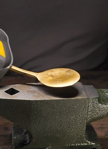 722K views · 3.2K reactions | Awesome crafts from ordinary spoons | 5-Minute Crafts Men | Facebook