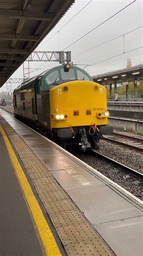37608 doing run round class 730 & 37407 0Z08 Long Marston To Rectory Junction