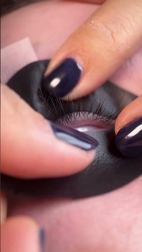 Why Clear UV Lash Glue Cures Better (Pro Guide)