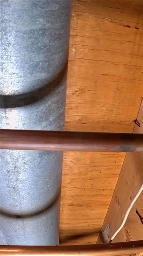 I’m repairing a copper pinhole leak using two SharkBite fittings. Unfortunately, the leak was under a joist. So I cut the copper pipe a few inches to the left and right. The SharkBite 3/4 inch coupling and ball valve made this an easy fix, especially in such a tight space. Many thanks to SharkBite for sponsoring this tutorial 🔥#plumbing #sharkbiteplumbing #homerenovation #sponsored #diy #homedecor #usa #design | House Repair Tutor