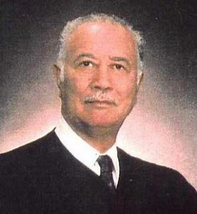 Matthew Wesley Plummer Sr, Tuskegee Airmen instructor, longtime lawyer