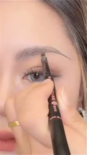 Perfect eyebrows shape tutorial for beginners #ytshorts #viralpost #trendingshorts ❤️😱✨