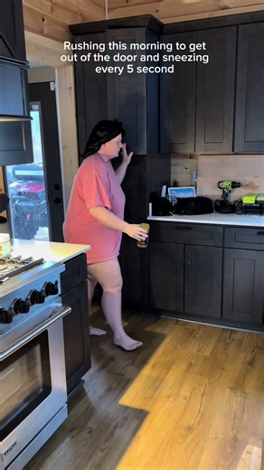 Managing Errands While Sneezing During Pregnancy