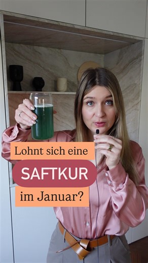 Jessie Roch on Instagram: "LEBERKUR STATT SAFTKUR 😎 Anzeige | Die Leber ist eines der Organe, das wir massiv unterschätzen. Jeden Tag baut sie Umweltgifte, alte Hormone, Medikamente usw. ab. Kommt die Leber mit der Arbeit nicht mehr hinterher, zeigt sich das gerne mal an der Haut: Hallo Pickel, Haarausfall oder Schweißgeruch. Damit es gar nicht erst soweit kommt, mache ich 1x im Jahr eine Leberkur. Besonders nach Phasen mit: ⚡️viel Stress ⚡️wenig Schlaf ⚡️hormonellen Veränderungen ⚡️mentalem Lo
