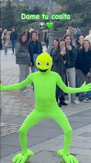 El Chombo, Dancing Green Alien - Dame Tu Cosita feat. Cutty Ranks (Official Video) [Ultra Records]