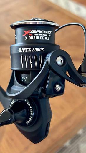 First time using the amazing new @samakifishing Onyx reel, and 39cm whiting first cast. What a beautiful and incredibly light reel! This finesse rod and reel combo weighs just 270 grams total! 😳 Read about all of the Onyx’s featured here: https://samaki.com.au/products/onyx-spin | Gold Coast River Fishing Charters