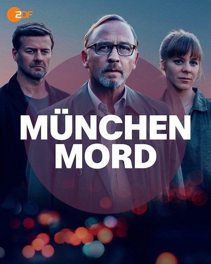 Yeah! Endlich eine neue Folge "München Mord"! 🥳 Das bayrische Dreigestirn soll einen Mordfall in einem Elite-Internat aufklären. Hilfreich, dass Ludwig Schaller gerade "Die indische Methode" erlernt hat. 👍 😆 Wenn ihr wissen wollt, was das für eine Methode ist, klickt euch in die #ZDFmediathek: 📺 https://kurz.zdf.de/cPVs/ #ZDF #Krimi #Serie #MünchenMord | ZDF