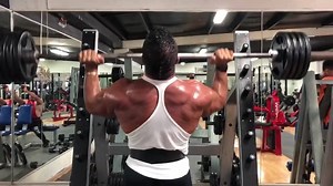 127K views · 2.7K reactions | Press militar de pie Ventral-Dorsal con barra olímpica.!! Un excelente ejercicio que te ayudará a dar más redondez a tus hombros, siempre y cuando no tengas una lesión que te impida realizar el movimiento principalmente en abducción #primerosólohayuno #aa #aks #omegateam #alphateam #yoentreno #lafamiliaesprimero #ifbbpro #mrmexicoabsoluto | Paulina Suga | Facebook