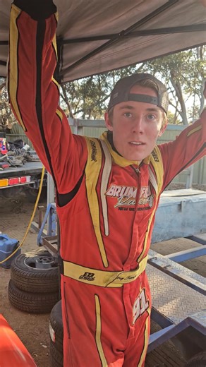 Getting ready for heat racing at Murray Bridge Speedway with Junior Sedan Southern Showdown | Brumfield Racing New Generation