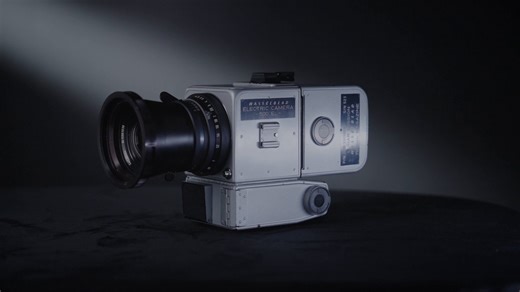 When humanity stepped beyond Earth on July 20, 1969, a Hasselblad camera became part of that defining moment.Engineered to endure the harsh conditions of space, the Hasselblad Data Camera documented the Apollo missions with uncompromising precision, capturing the first moments of human presence on the Moon.While the cameras themselves remained on the lunar surface, the images they created returned to Earth—becoming an enduring part of human history and collective memory. 🌕#Hasselblad #Hasselbla