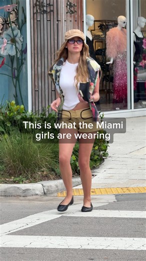 Love all of the looks we’re spotting in Miami! Save this post for your warm weather inspo #ootd #springfashion #outfit #style #trend