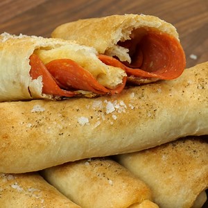 11 reactions · 6 comments | It's Snack-o-clock somewhere. Get to snacking with our Easy West Virginia Pepperoni Rolls  With just four ingredients, this simple recipe can be made quick and easy. Happy Snack-o-clock.  https://bit.ly/3qsfUq0 | BigOven | Facebook