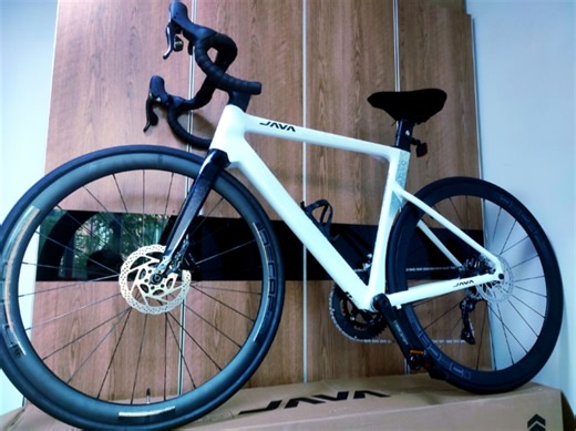 「Java鱼雷6top」小白第一辆公路车 一个赞一公里 一个币两公里，上不封顶（之后保证视频作证显示完成进度）