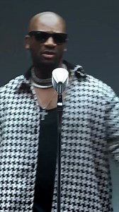 14K views · 431 reactions | À 47 ans, l'artiste Singuila nous prouve une fois de plus qu’il n’a rien perdu de sa voix en interprétant sa nouvelle chanson. Il dit que son talent est inné ! | Cercles des STARS du 237 | Facebook