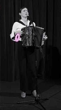 🌟⚠️Justine Jérémie⚠️♥️💋"CATCH"‪@justinejeremie‬🌷 #chanson #accordeon #amour #love #musique #librairie