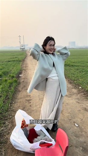 Here comes the third-person perspective you love to watch. Sisters learn it A Chinese woma