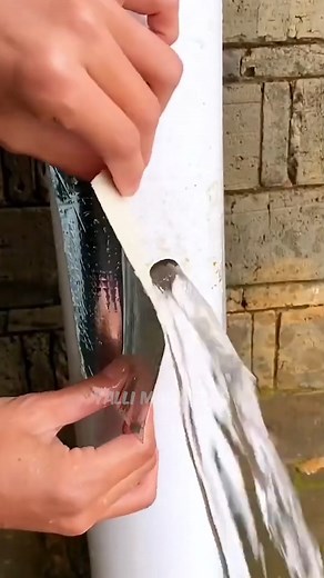 732K views · 6.5K reactions | இனிமே water leakage இருக்காது! Whatsapp - 77081 68171 #kitchengadgets #kitchen #kitchendesign #gadgets #gadgetstore #gadgetshop #unique #uniquedesigns #icebag #hotwaterbags #trending #reels #trendingreels #funny #vadivelu #fun | Yalli Marketing | Facebook