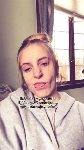 bhadbabbie07 (@bhadbabbie07)’s video of thunder