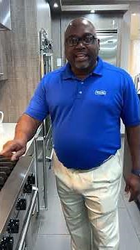 The Viking 5 Series is a 36 Inch Pro-Style Gas Range