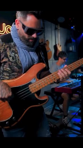 31K views · 956 reactions | This style of sound sounds good too. @Jonior_Ribeiro_braguinha #Basspro #Basssolo #halloweentheme #spookyseason #suspense #halloween #thursdaynight #christmas #videogame #rules #prizes #holidayseason | แจก Note Bass | Facebook