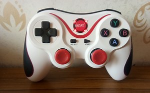 【手机VR盒子＋手机手柄】价格与性能的对比