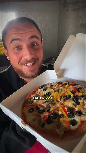 My First Pizza in Two Years! Studying Abroad Adventures