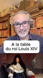 Louis XIV était un très gros mangeur, quand on ouvrit son corps pour embaumer son cœur, on découvrit que son estomac avait deux fois la taille normale. La princesse Palatine témoigne de son appétit : « J’ai vu souvent le roi manger quatre pleines assiettes de soupes diverses, un faisan entier, une perdrix, une grande assiette de salade, deux tranches de jambon, du mouton au jus et à l’ail, une assiette de pâtisserie, et puis encore du fruit et des œufs durs. » A Versailles, vers 13 heures, on se