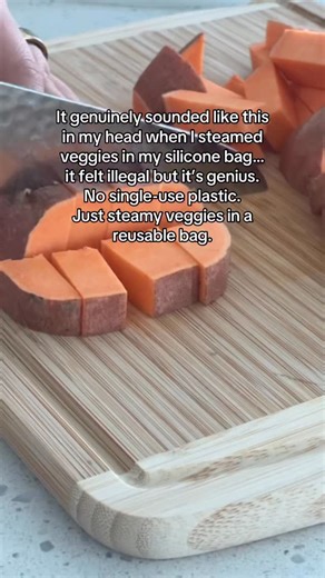 Turns out your silicone storage bag moonlights as a veggie steamer. That’s a win. | Grove Collaborative