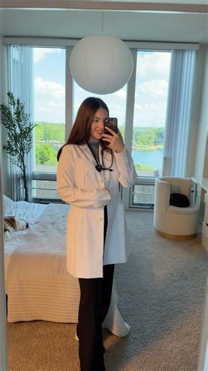 New White Coat - NP student
