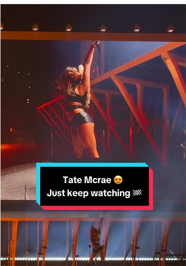 Tate McRae's Captivating Live Performance in Los Angeles