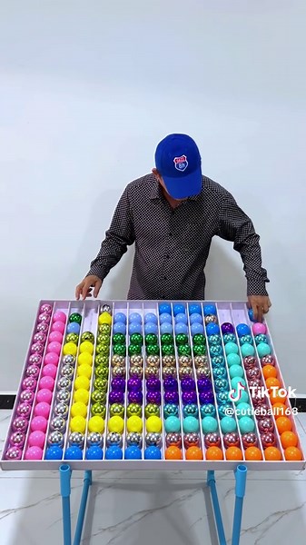 Master sorting colorball puzzle