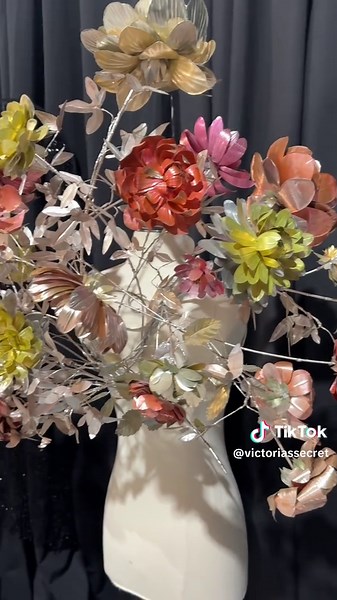 Stunning Victoria's Secret Fashion Show Angel Wings