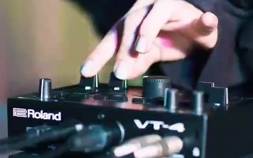 Roland VT-4 人声处理器的演绎