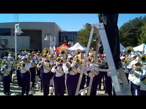 ECU Marching Pirates: New Run on and Fight song