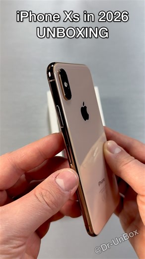 iPhone Xs in 2026 Unboxing and Review✨ #shorts #trending #iphone #apple #viral #video #iphonexs