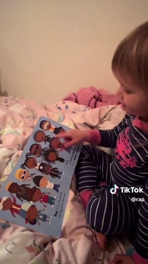 Do y’all know where to get this cartoon book full of rappers⁉️🔥 via: @Cassie Morris #RapTV #raptok #rapmusic #rap