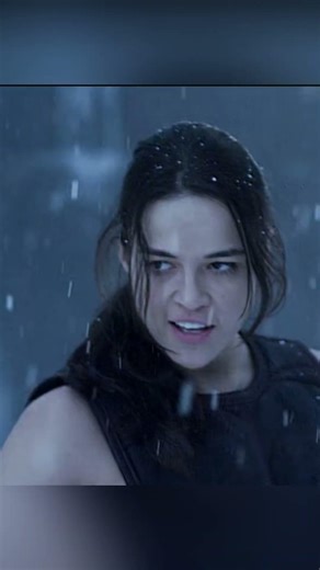 Resident Evil Retribution 2012 | This Scene Is Pure Cinema | You Can’t Look Away 💥