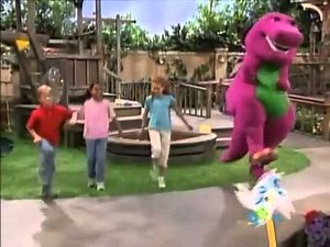 Barney and kids sings "Fun, Fun, Sunny Day!"!