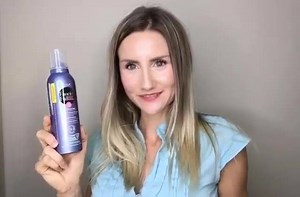 And just like that, @imcarehaircare is a brunette for the day! Easy to do using Roux's Fanci-Full Instant Color Mousse! | RouxBeauty