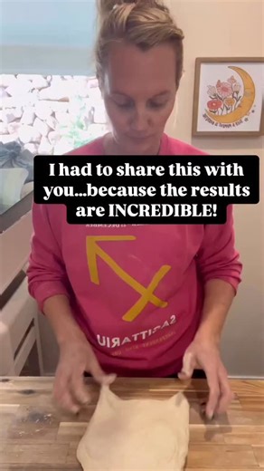 Heather Woodland - Sourdough for Beginners on Instagram: "This shaping method has quietly become one of my ride-or-dies over the past year 🤍 Especially on those days when my dough feels a little… loosey-goosey. 🫠 Like maybe I didn’t build quite as much gluten as I could have. Like maybe I was feeling a tiny bit lazy and didn’t want to mix for 10 minutes 😅 When the dough feels soft and not super strong, a tighter shaping method is magic. It gives the loaf more structure, keeps it from spreadin