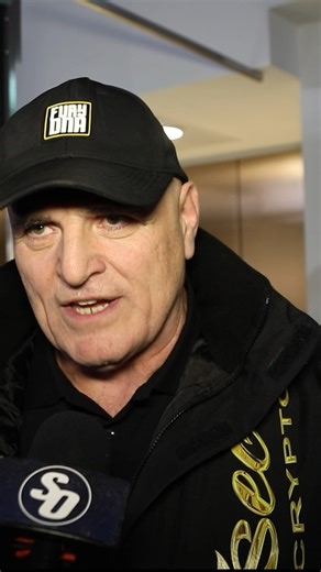 John Fury is waiting for Carl Froch & Joe Egan in the car park. #boxing #boxingnews #tysonfury #johnfury | Seconds Out Boxing