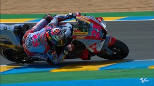 Tyre choice for the race is one of the biggest and most important decisions a rider and team will make during the weekend ⚠️ From the first session right until the final lap of warm-up, it's all about making the right call for lights out 🚦 #MotoGP | MotoGP