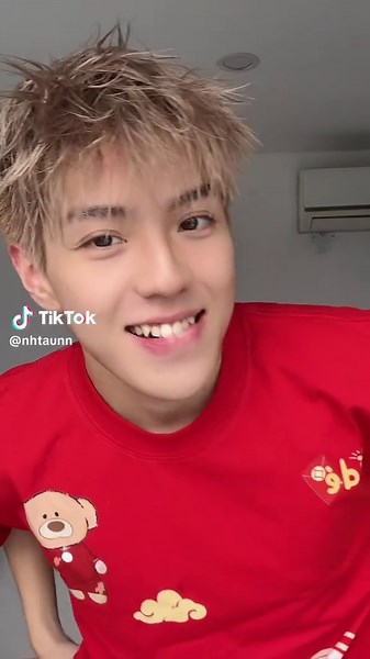 Video của No Bi Tuân (@nhtaunn) với bản nhạc nhạc nền - Bin Hen