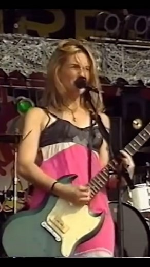reels.grunge studio on Instagram: "Veruca Salt - Volcano Girls (live at Bizarre Festival, 1997) . . . #volcanogirls #verucasalt #ninagordon #louispost #grunge #alternative #rock #livemusic #90s #90smusic #90srock #postgrunge #nostalgia #alternativemusic #alternativerock #musicfestival"