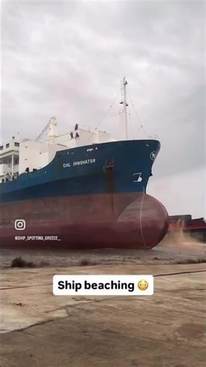Ship beaching #ship #alangshipbreakingyard #shipping #shipyard