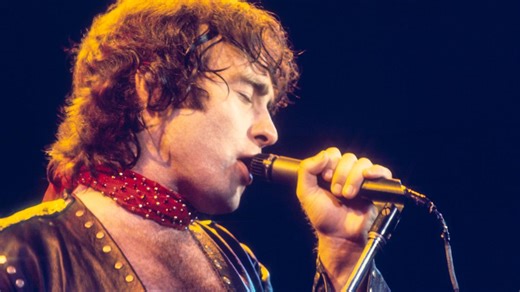 Bad Company Frontman Paul Rodgers, 75, Gives Unexpected Performance of Iconic Hit and Fans Can't Get Enough