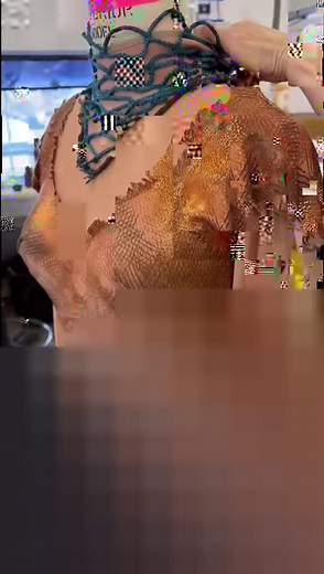 Watch us make a costume for the powertrack act on Alegria by Cirque du Soleil ✨🤸 featuring: Flavia Dos Santos Monteiro | Cirque du Soleil