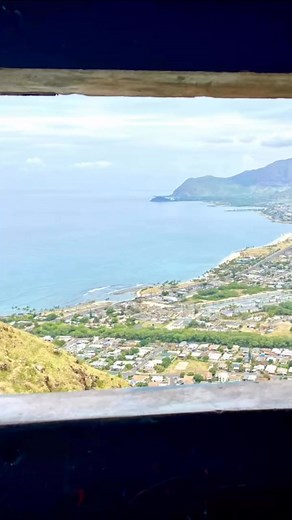 Loving the views from the Maili Pillbox on the West Side… 🤙 #pillbox #oahuhikes #Grandview | Best of Oahu